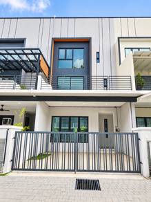 3 STOREY TERRACE ANJUNG MELATI 2, Gombak.