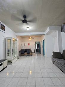 New Paint Renovated 2-storey Landed @ Sp 6 Property Near Mahsa