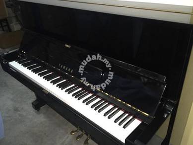 Yamaha Upright Piano U1E