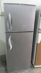 2 Pintu Refrigerator Sejuk Freezer Ice Peti Fridge