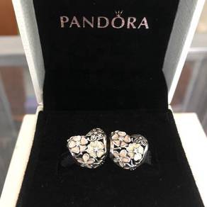 Pandora Almost Anything For Sale In Malaysia Mudah My