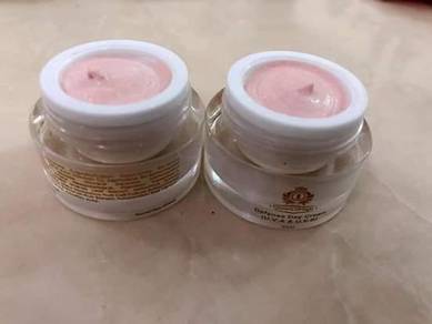 UV Day Cream by Queen Of Magic