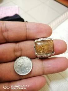 Cincin perak jarum emas berlumut