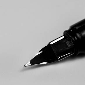 Elegant Fountain pen, white color