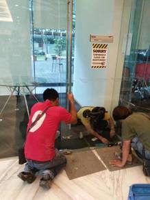GLASS WALL l dinding kaca tebal