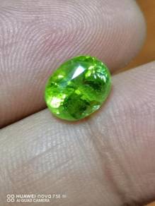 Permata peridot 2.56 carat