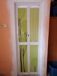 Pintu Tandas Bi Fold Aluminum