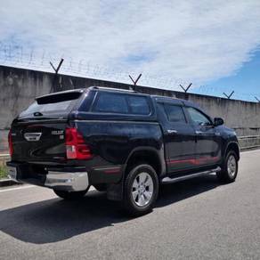 Toyota Hilux 2.4 (A)_4x4 Revo canopy/canvas