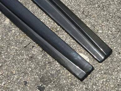 Volkswagen MK6 R carbon fiber side skirt
