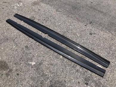 Volkswagen MK6 R carbon fiber side skirt