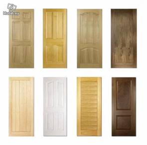 Solid wooden door with design