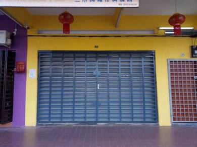 Grill Pintu lipat kedai