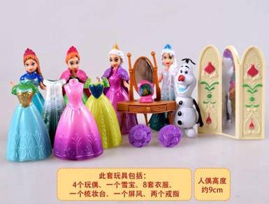 Mini Figure Elsa, Anna, Olaf 8 Dress Dressing Set