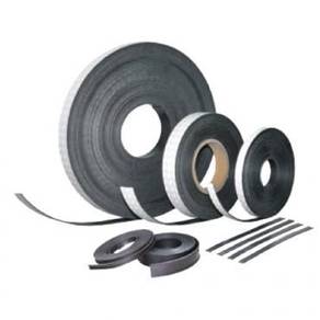 Magnetic strip and magnetic tape
