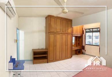Indah court / 1st floor / blk daisy / intermediate