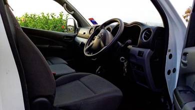Nissan Urvan NV350