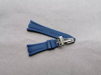 AUDEMARS PIGUET Royal Oak Blue Rubber Watch Strap