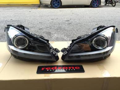 Mercedes W204 Facelift Head lamp w204 c63 bodykit