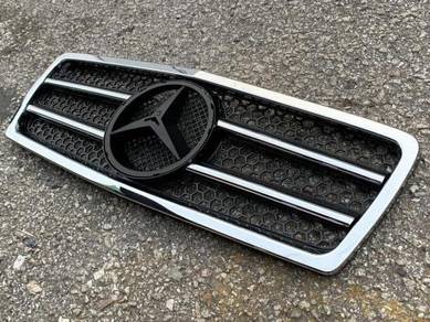 Mercedes Benz w210 Grille pre facelift grill