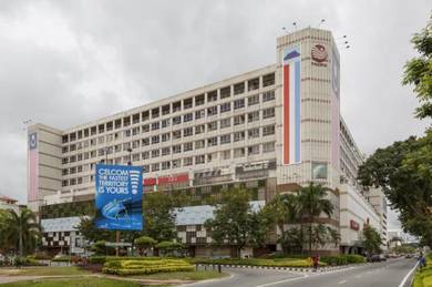 Centre Point Shopping Mall Ground Floor Corner Lot For Sale
