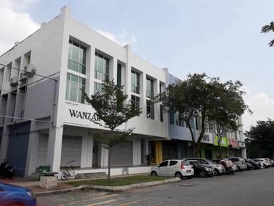 3 Storey Corner Shop at Putra Point, Putra Heights