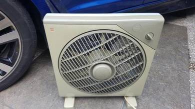 Midea Table Fan Mf 16ft17nb 16 New Home Appliances Kitchen For Sale In Melaka Tengah Melaka Mudah My