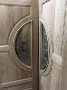 Double leaft wooden solid door