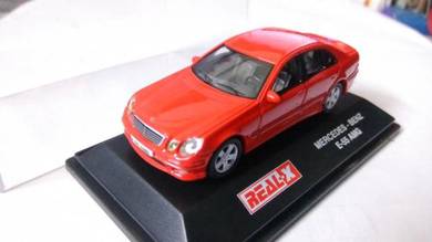 1/72 Real-X TOYOTA CROWN TAXI diecast car model NEW 