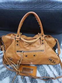 BALENCIAGA Handbag - Leather