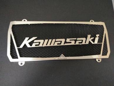 Radiator Cover For Kawasaki Z650 ~ Ninja 650