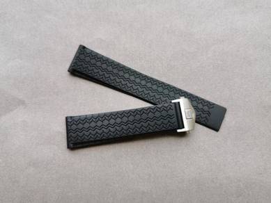 TAG HEUER CARRERA Black Rubber 22mm Watch Strap