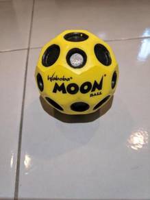Waboba Moon Bouncy Ball Yellow Children Toy