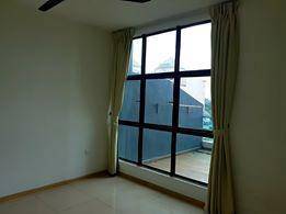 Vista alam studio apartment with big balcony n additional door