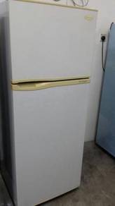 Daewoo Ais Refrigerator Peti 2 Pintu Sejuk Fridge