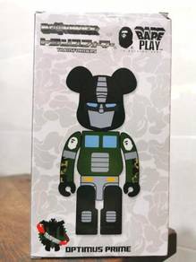 Bearbrick Bape x Transformers 200%