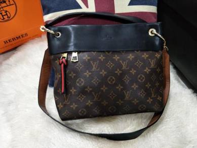 Louis Vuitton Tuileries Besace Hobo Monogram Series with TwoTone