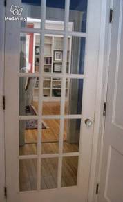 Door with import glass