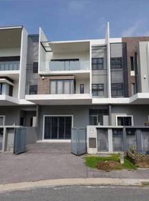 NEW 3 Storey Superlink House in Pearl Residences, Tmn Saujana Mutiara,