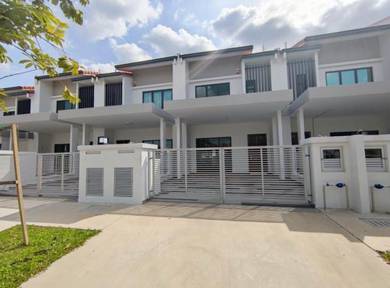 BRAND NEW | PRICE REDUCED | 2 Storey Terrace Clarino Alam Impian