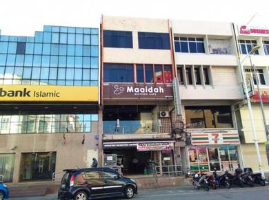 Bangunan 4 tingkat hotel,Restoren pusat bandar KT