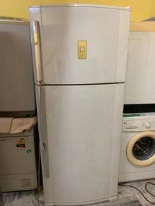 Sharp 2 Pintu Big Refrigerator Peti Sejuk Fridge