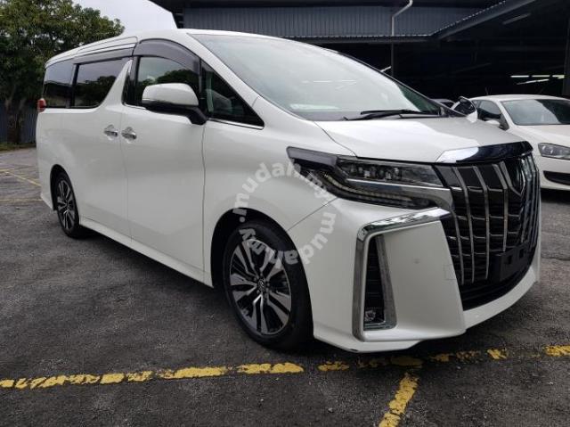 Alpine toyota alphard