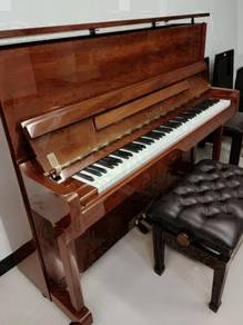 Hailun HL122 Wn Upright Piano NEW