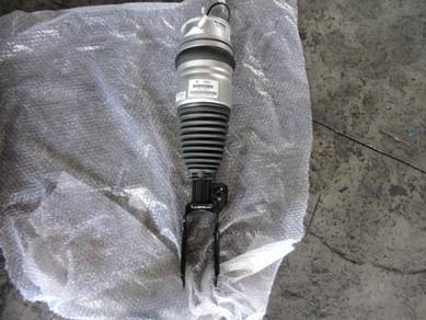 Porsche Cayenne 958 2015 Front Airmatic Absorber